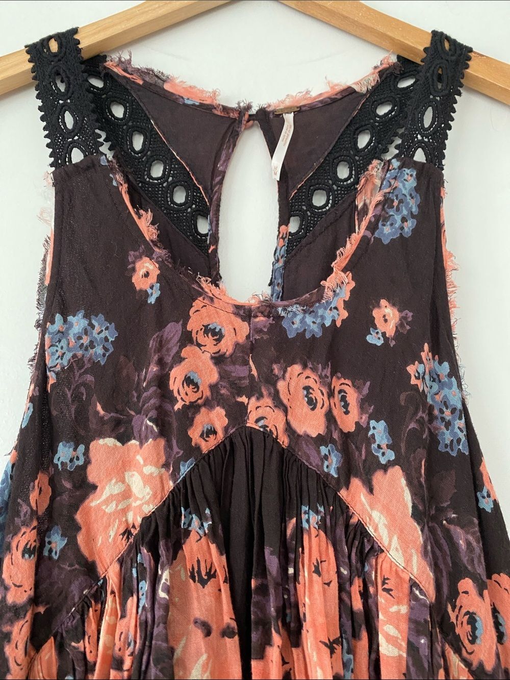 Free People Burgundy & Coral Floral Open Back Babydoll Dress Sz M Lace Boho Chic - Picture 8 of 14
